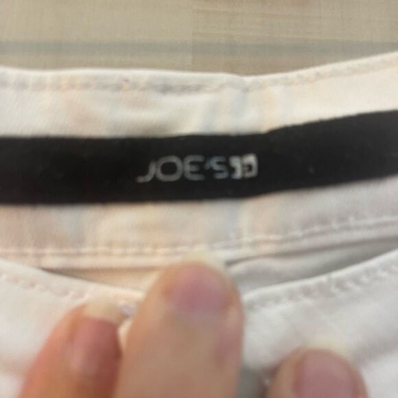 Joe’s jeans white skinny distressed hem ankle length, size 12 - Picture 6 of 11